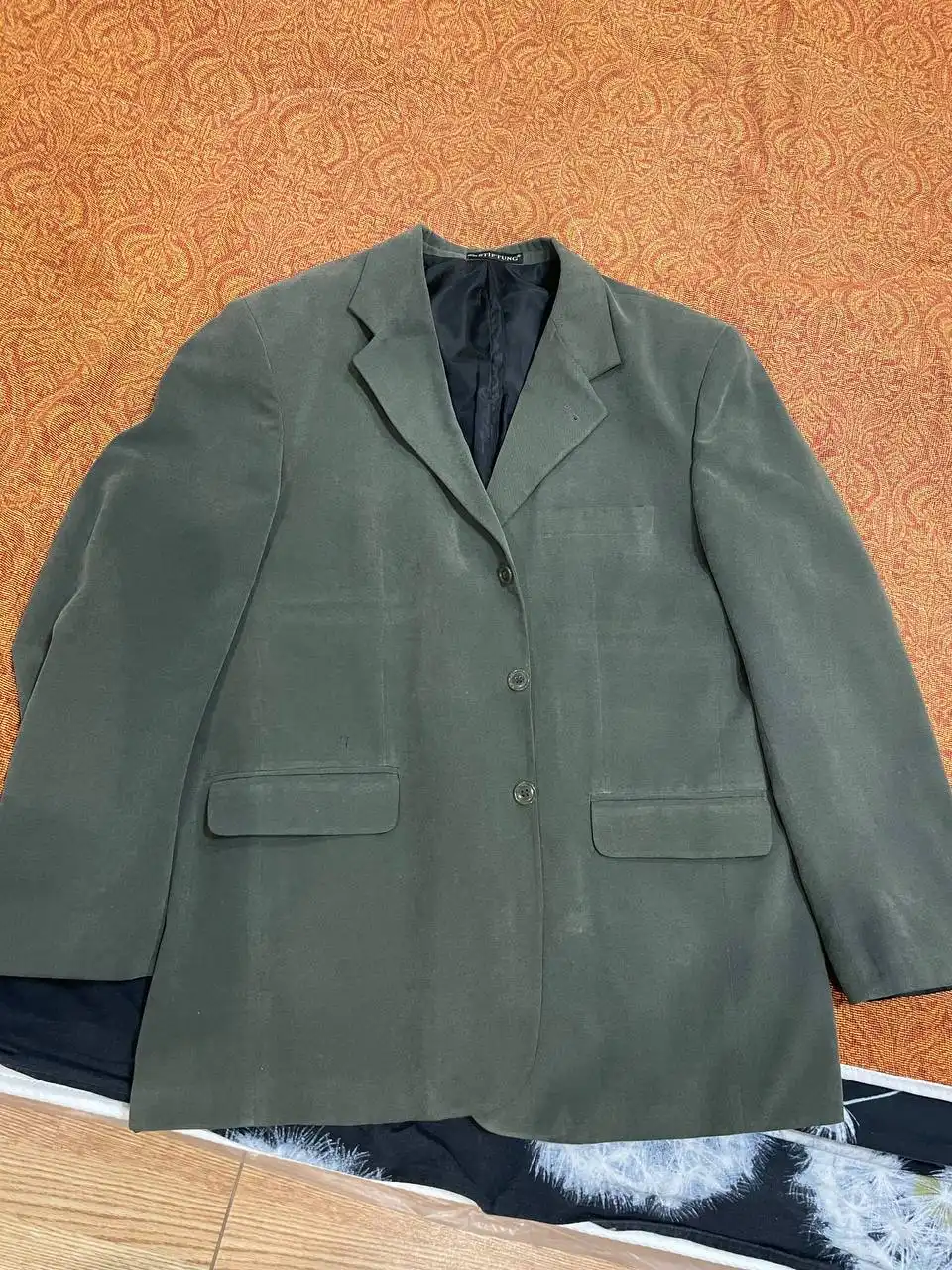 Отдам пиджак и джинсовку