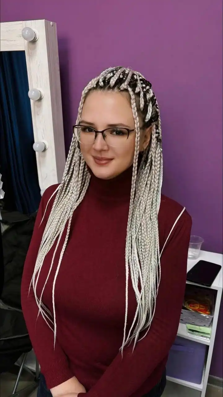 Услуги по плетению афрокос и других причесок из канекалона