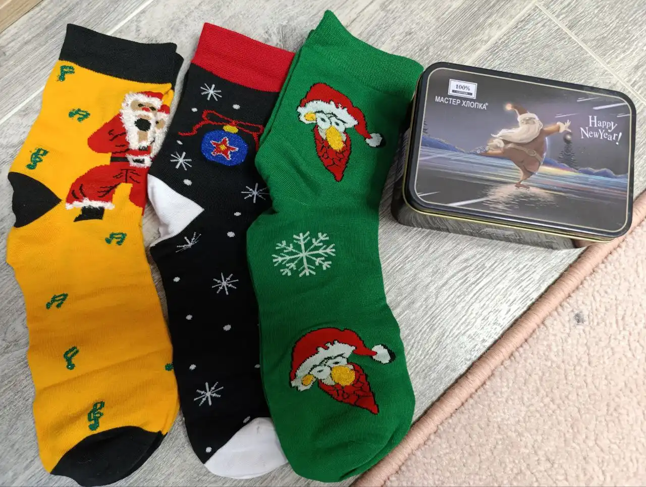 Новогодние носки разных размеров