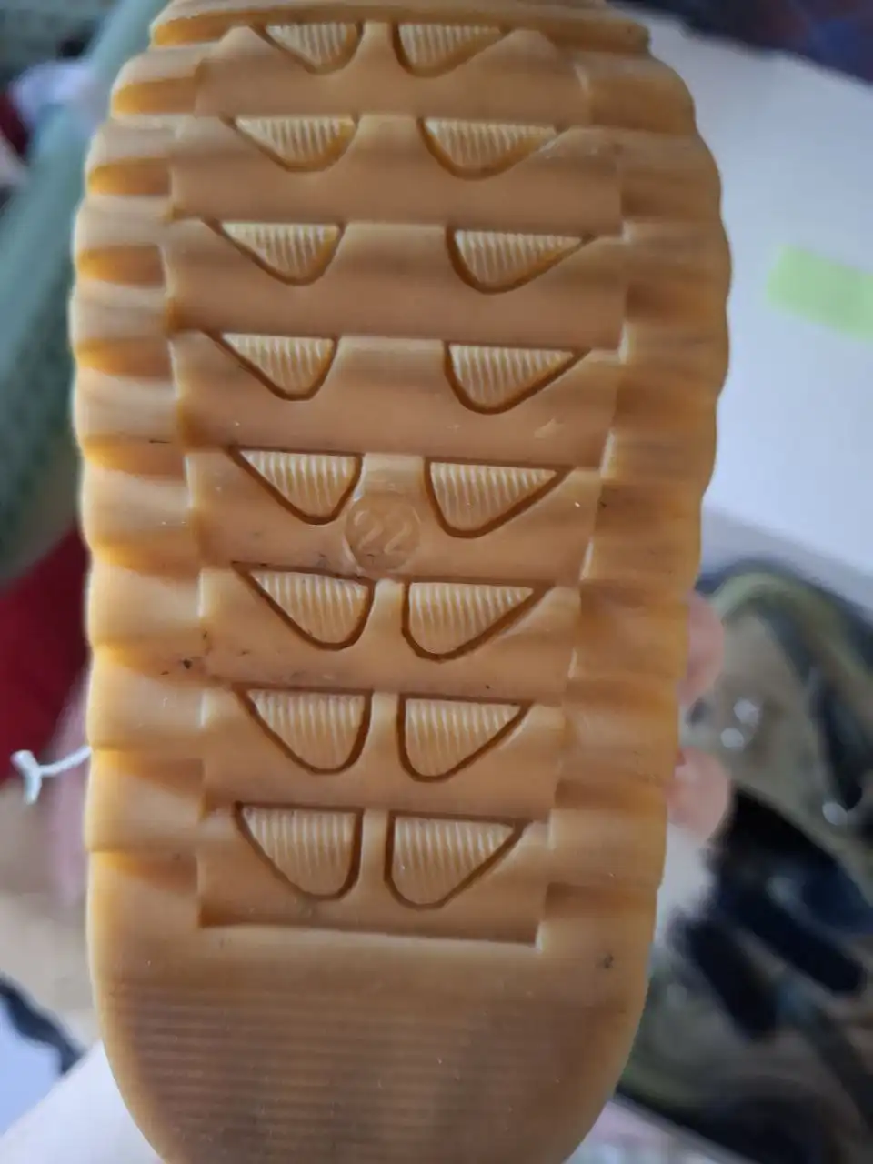 Отдам вещь за 300 рублей