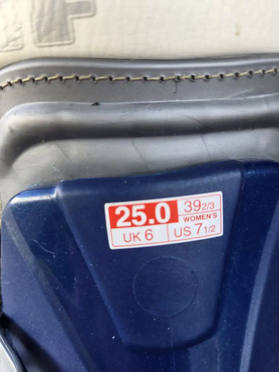 Ботинки женские 39 размер