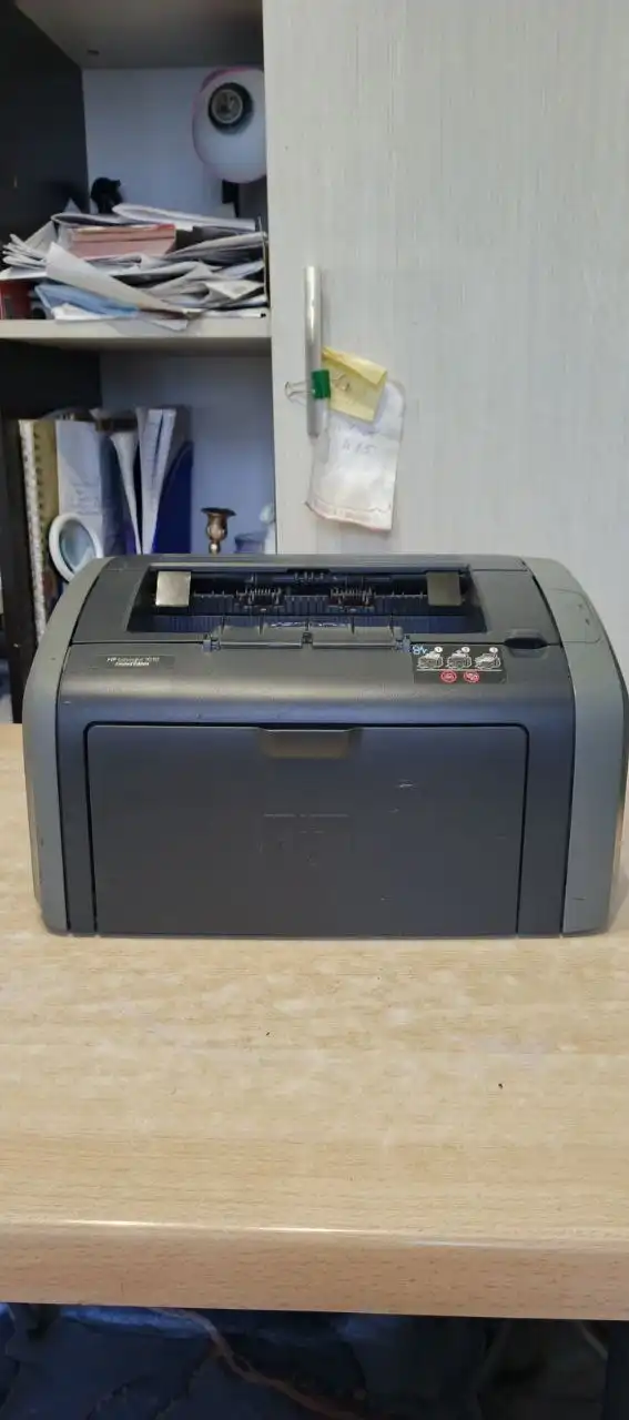 Продам принтер HP Laserjet 1018 LE - Офисная техника (Электроника) в Ставрополь