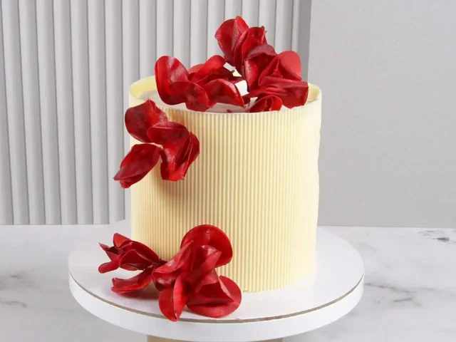 Торт "Авторитет" от банкет-холла «Глория» - Работа в Ставрополь