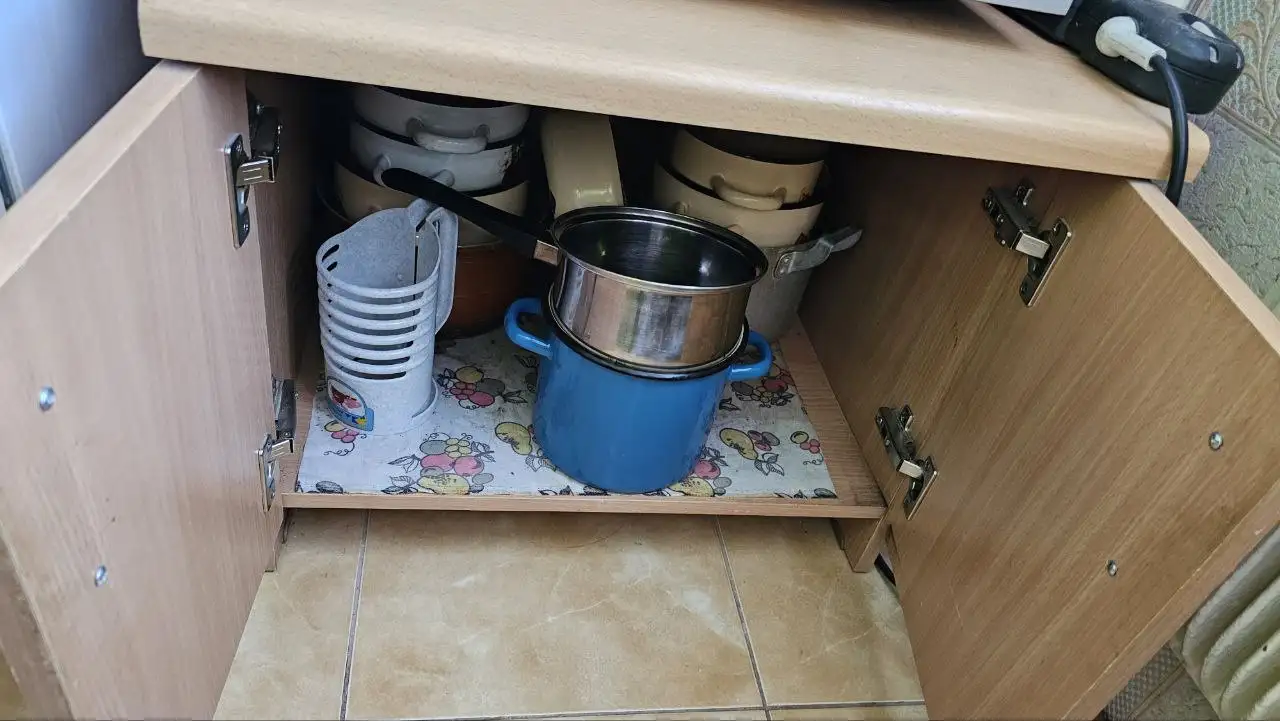 Продам тумбочку - Мебель (Для дома и дачи) в Ставрополь