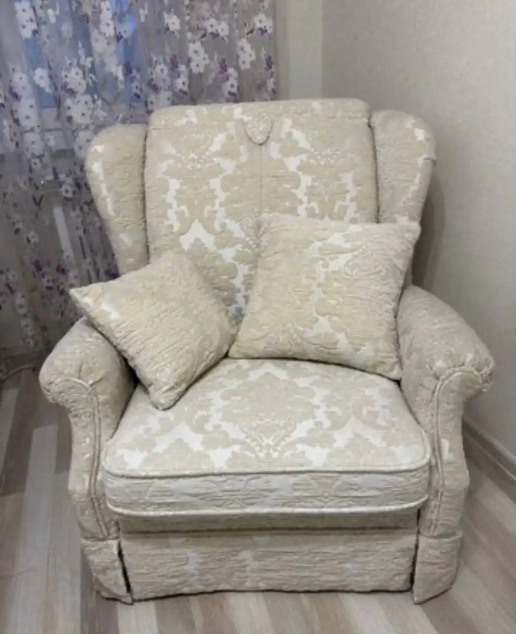 Продам кресло с ящиком для белья - Мебель (Для дома и дачи) в Ставрополь