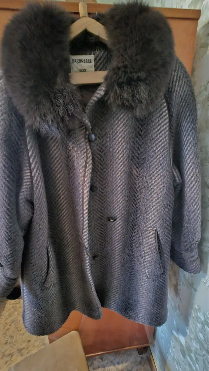 Пальто размер 48-50 - Верхняя одежда (Одежда) в Ставрополь