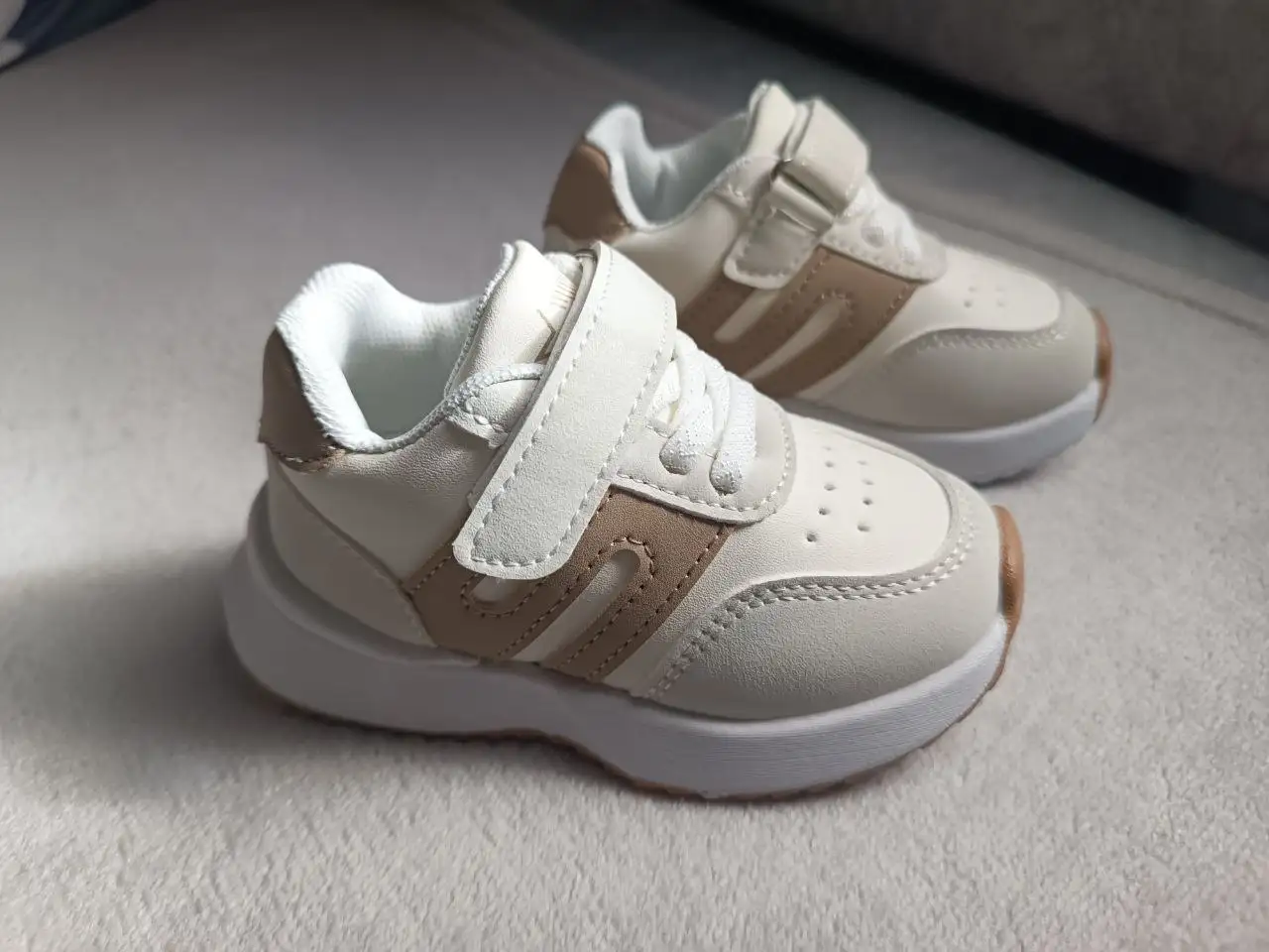 Продам детские кросовки 21 размера - Обувь (Товары для детей) в Ставрополь