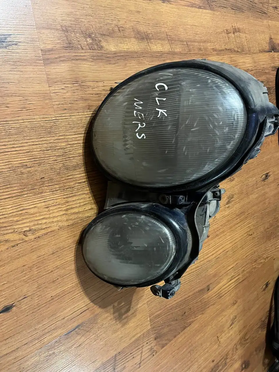 Фара на Mercedes clk200 - Запчасти в Ставрополь