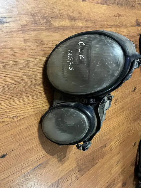 Фара правая Mercedes clk200 - Кузовные детали в Ставрополь