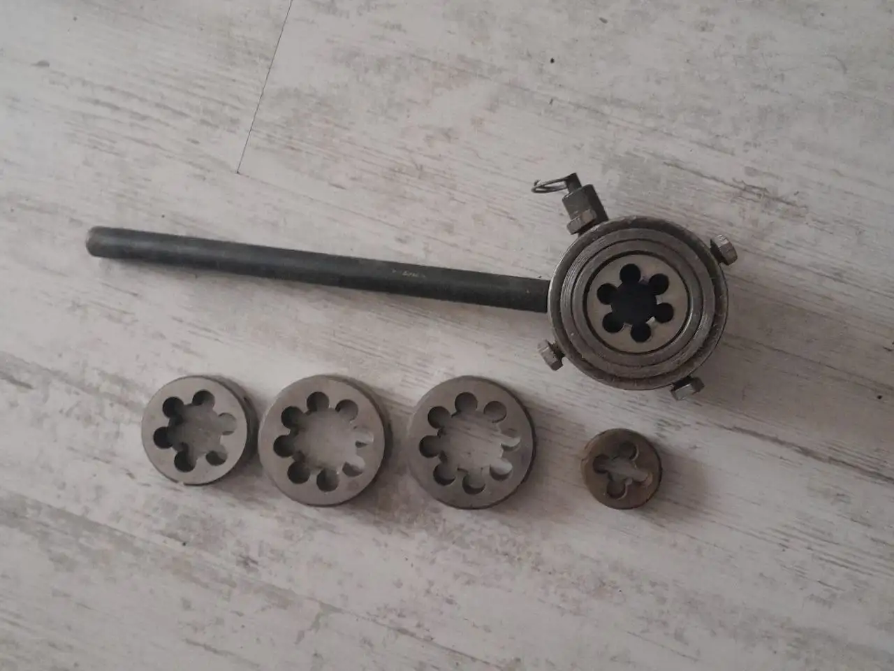 Продажа лифт-комплекта передней подвески Нива и трещотки для плашек - Подвеска (Запчасти) в Ставрополь