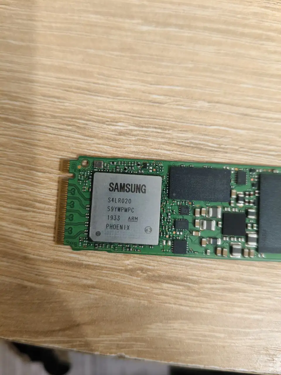 Продажа NVMe дисков Samsung 128ГБ и 256ГБ - Компьютерные комплектующие (Электроника) в Михайловск