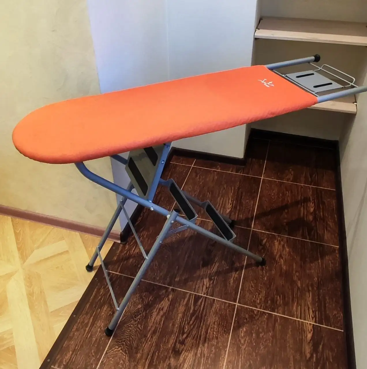 Гладильная доска-стремянка Jata Hogar 848N - Бытовая техника (Для дома и дачи) в Ставрополь