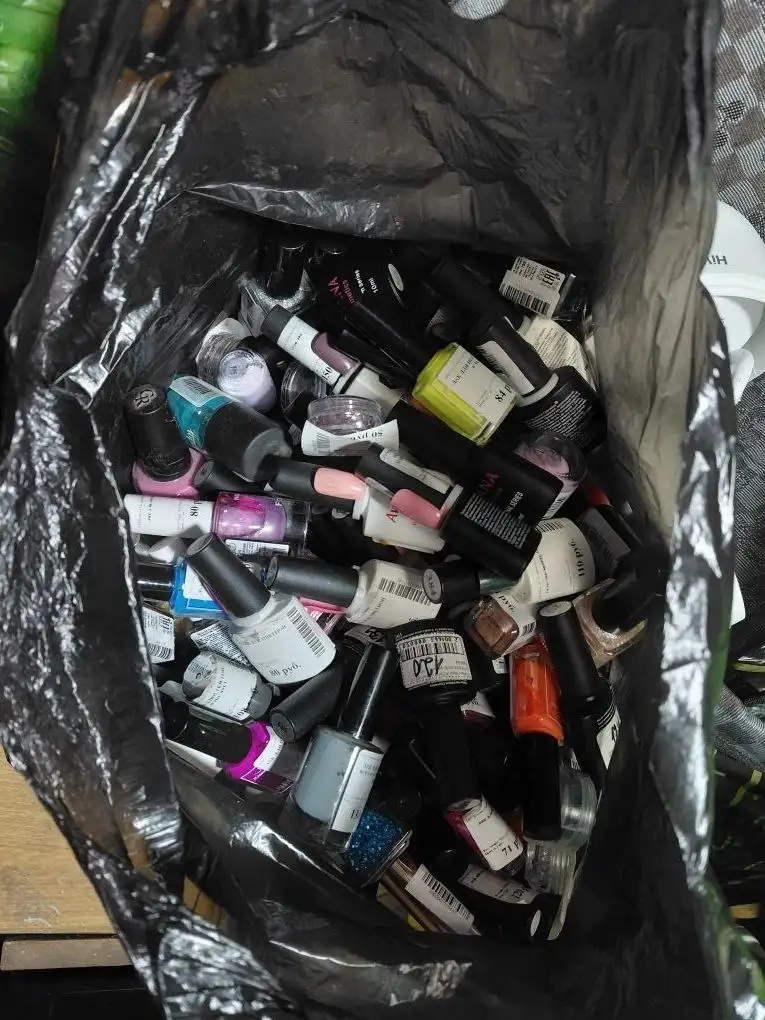 Комплект материалов для маникюра и наращивания ногтей - Барахолка в Ставрополь