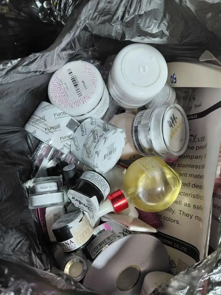 Комплект материалов для маникюра и наращивания ногтей - Барахолка в Ставрополь