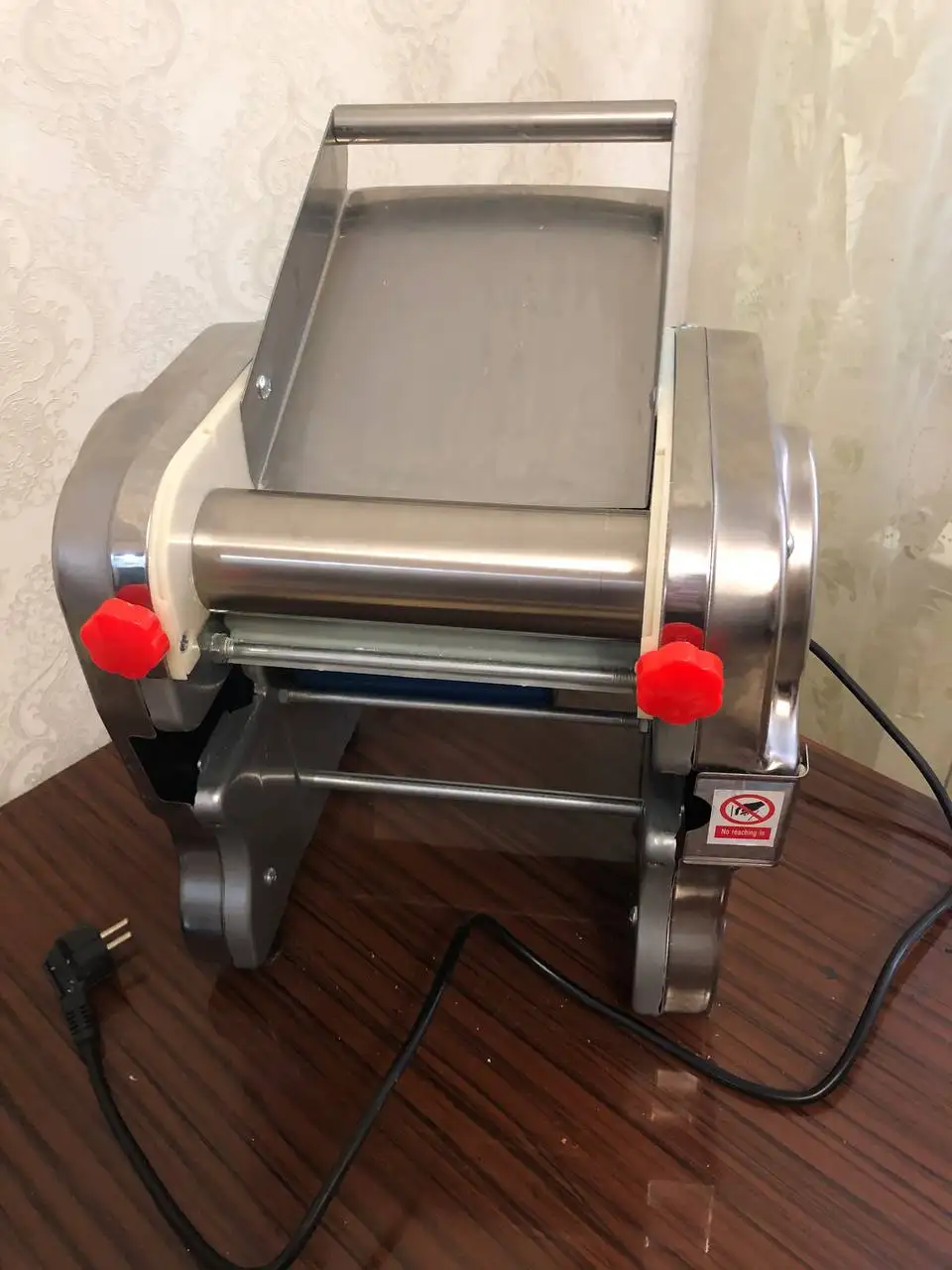 Тестораскатка-лапшерезка в отличном состоянии - Барахолка в Ставрополь