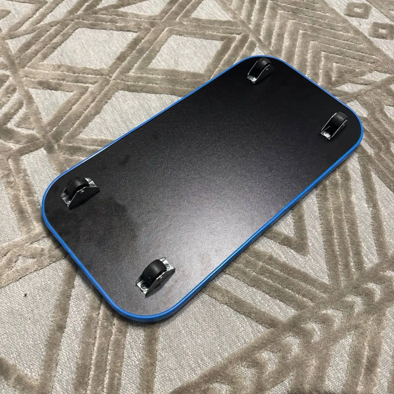 Подставка для ПК новая от игрового стола - Компьютерные аксессуары (Электроника) в Ставрополь