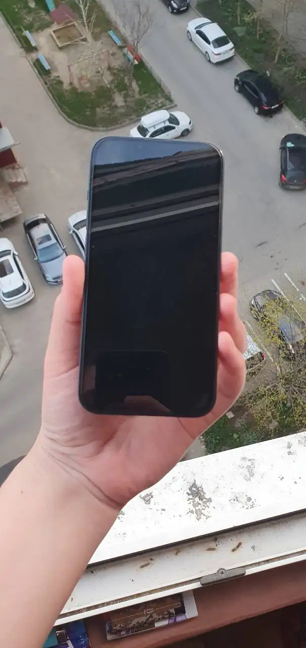 Айфон 13 в хорошем состоянии - Смартфоны и телефоны (Электроника) в Ставрополь