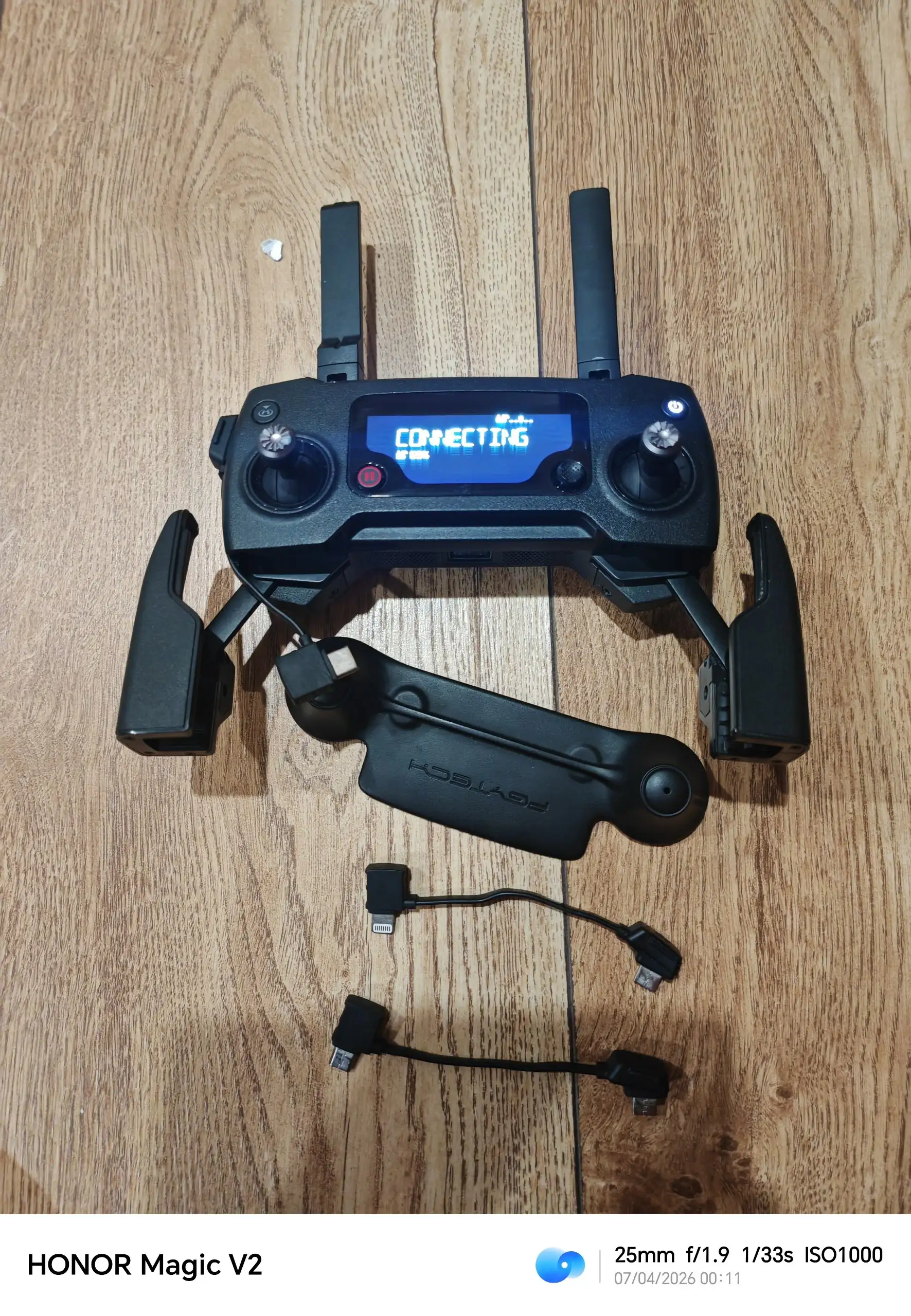 Продам DJI Mavic Pro Platinum с комплектом Fly More Combo - Дроны и квадрокоптеры (Электроника) в Ставрополь