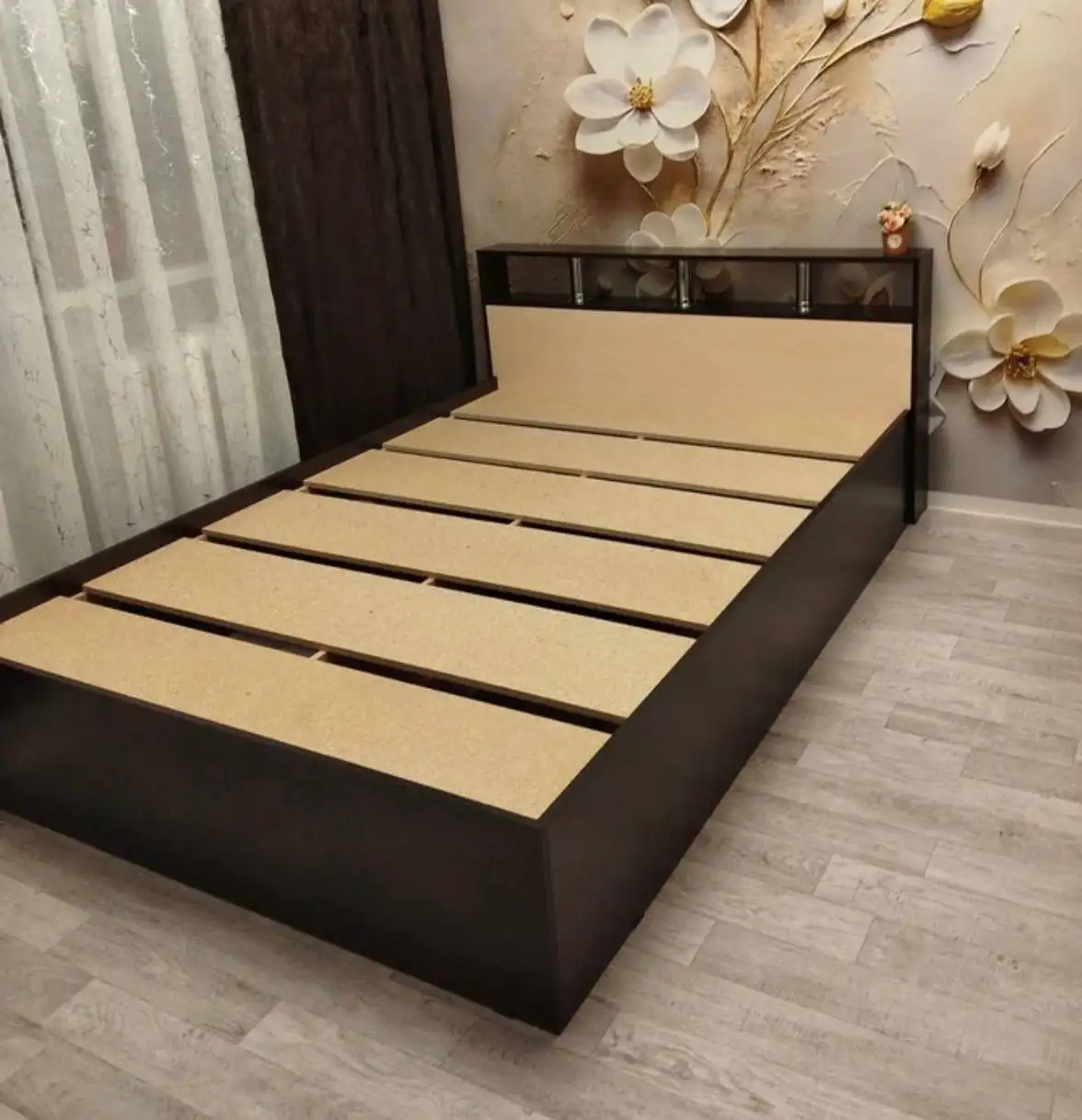 Продаю кровать 180/200 - Мебель (Для дома и дачи) в Ставрополь