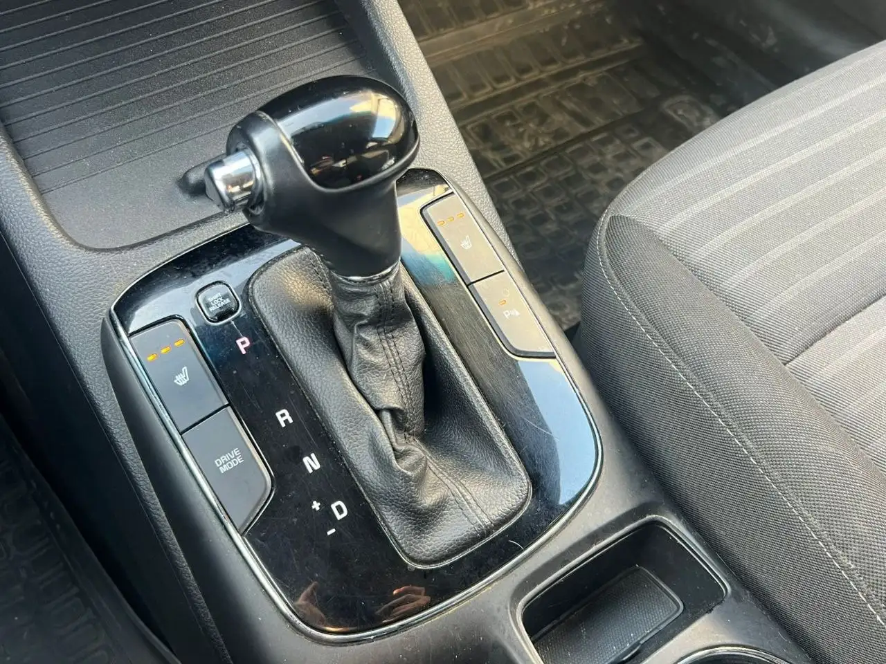 Продажа Kia Cerato 2017 года выпуска в Москве - Легковые автомобили (Авто) в Москва