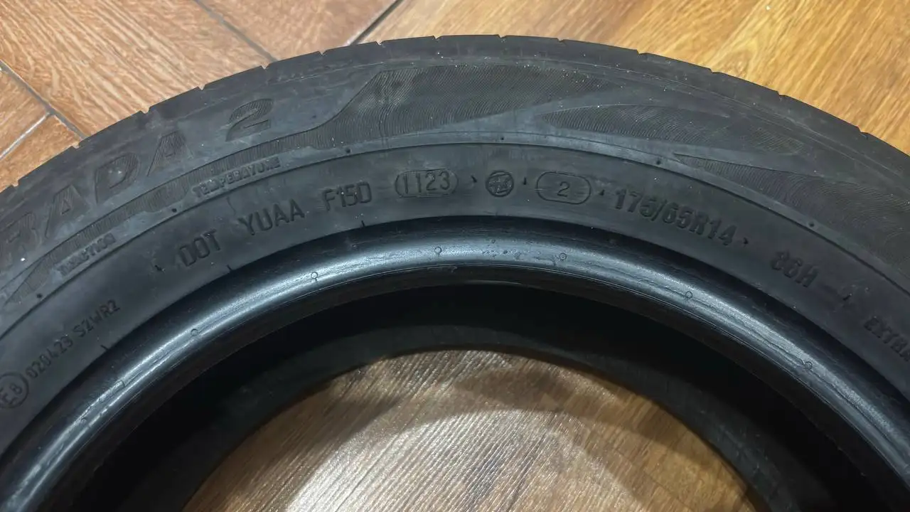 Шины Viatti Strada 2 175/65 14R - Шины и диски (Авто) в Казань