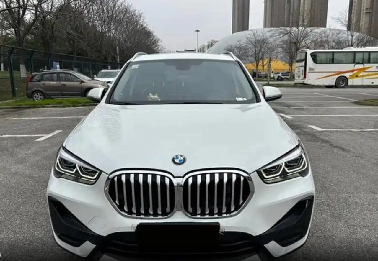 BMW X1 2021 facelift sDrive20Li 1.5t 140 сил 55к пробег - Легковые автомобили (Авто) в Москва