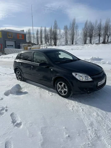 Opel Astra 2007 г.в. с МКПП и новой магнитолой - Электромобили в Казань