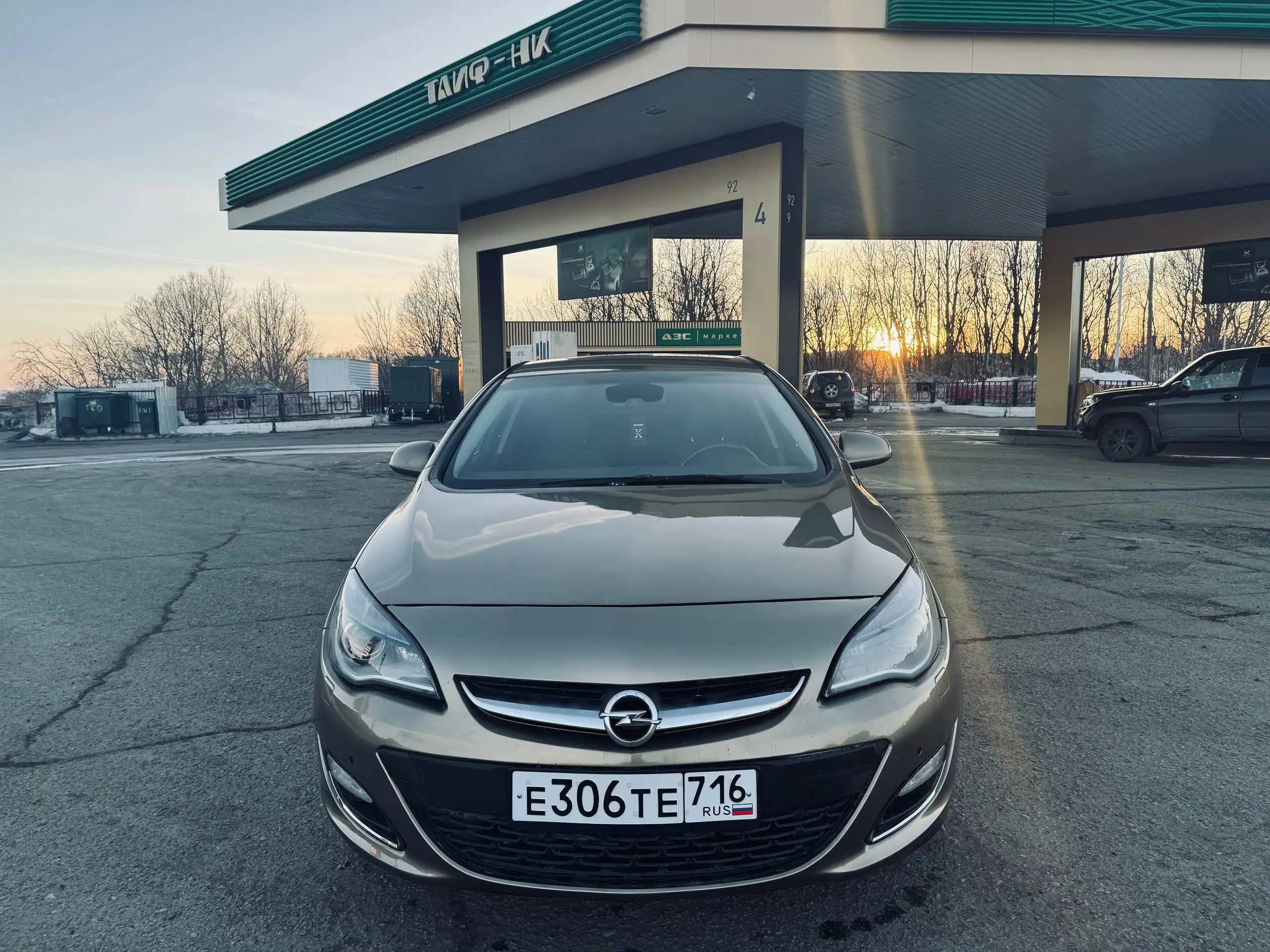 Продам Астра J седан (рестайлинг) 2013/2014 - Авто в Казань