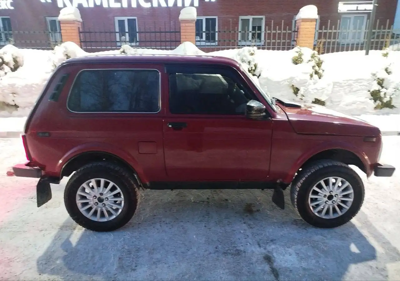 Продается автомобиль Нива 2005 года - Легковые автомобили (Авто) в Казань