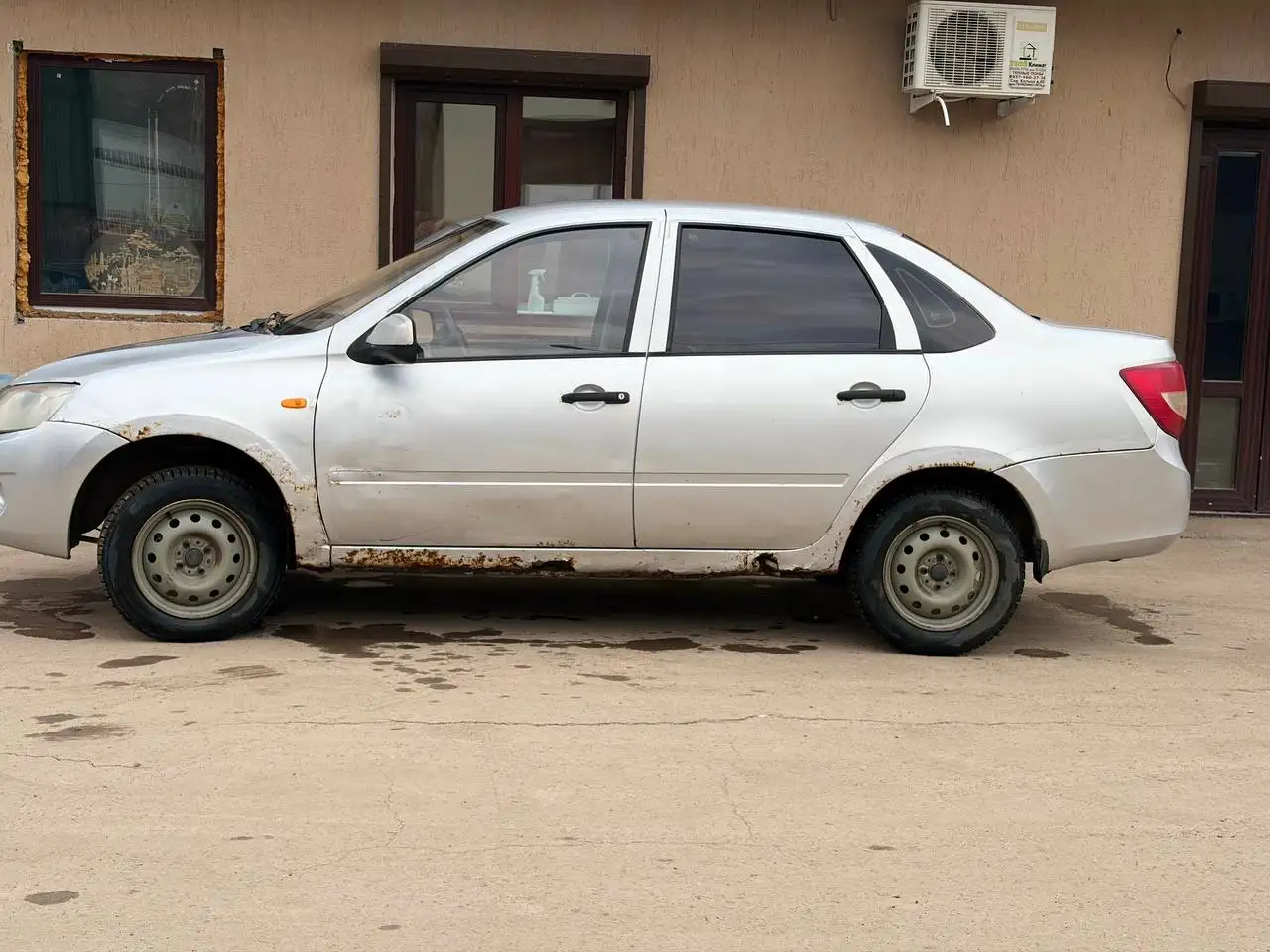 Продается Lada Granta 2012 года - Легковые автомобили (Авто) в Октябрьский