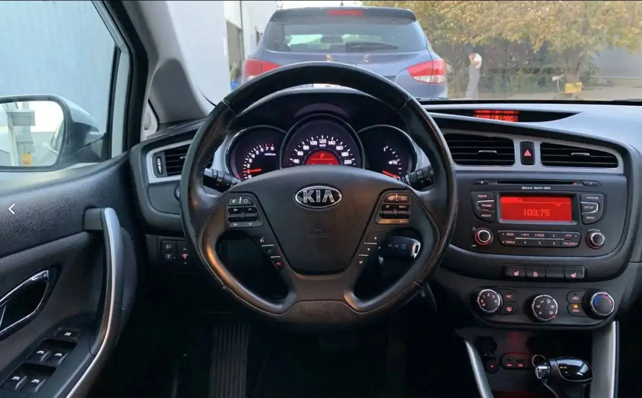 Renault Logan 2015 в хорошем состоянии, Казань - Авто в Казань