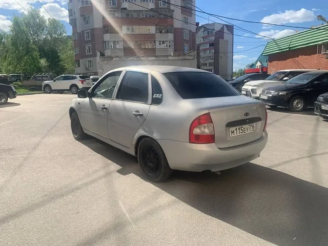 Lada Kalina 2008 - Автоэлектроника в Казань