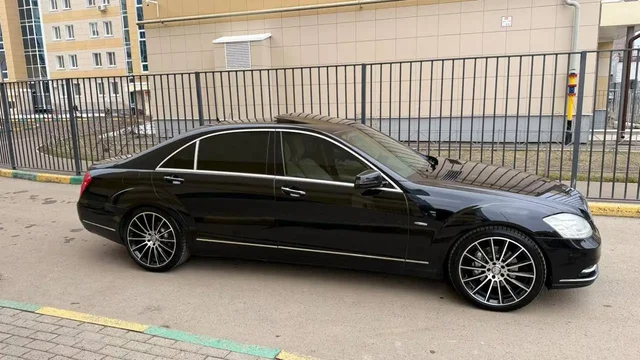 Mercedes-Benz S-Klass 2012 - Автоэлектроника в Казань