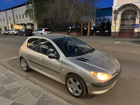 Пежо 2006 год в хорошем состоянии - Автоэлектроника в Казань