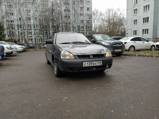 Приора 2011г под восстановление - Легковые в Казань