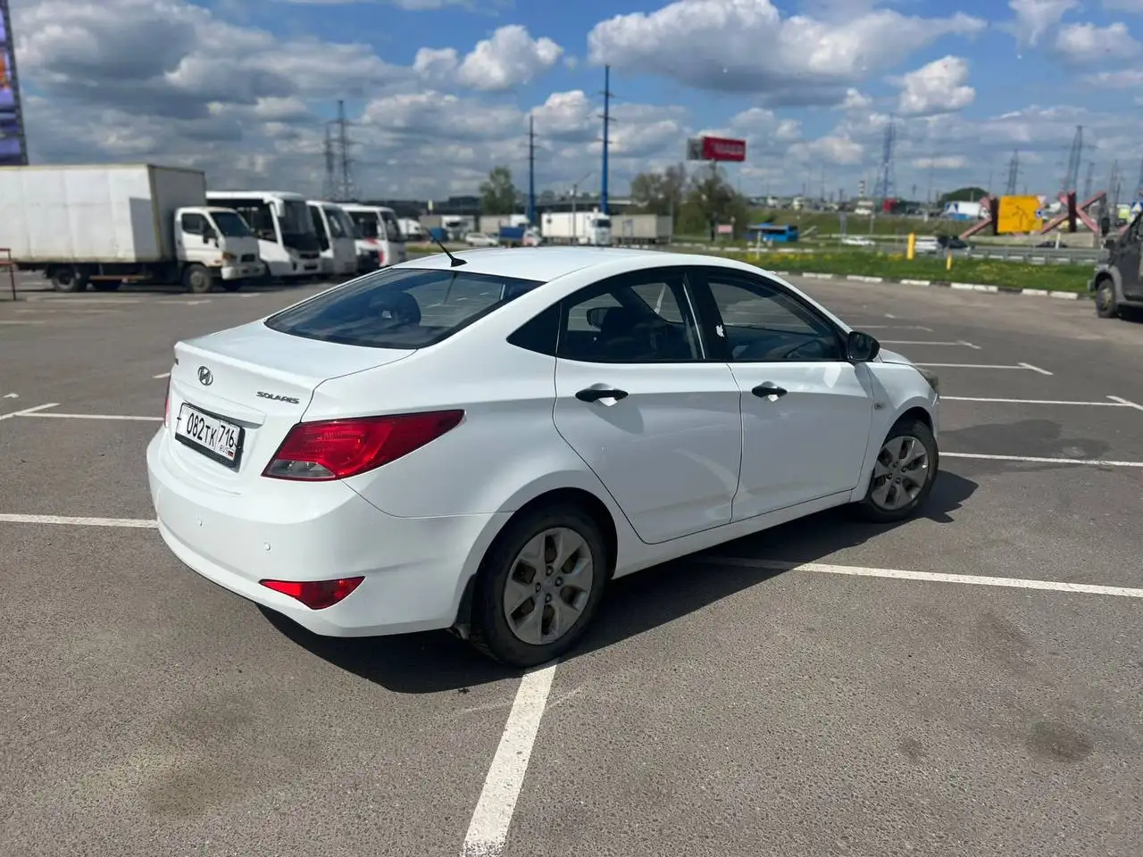 Hyundai Solaris 2015 1.4 АКПП - Авто в Москва