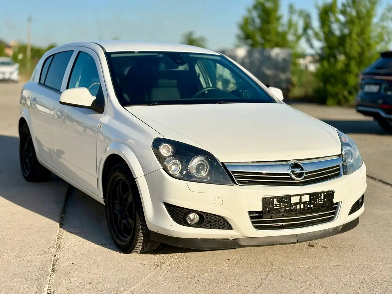 Opel Astra 2014 - Легковые автомобили (Авто) в Нижнекамск