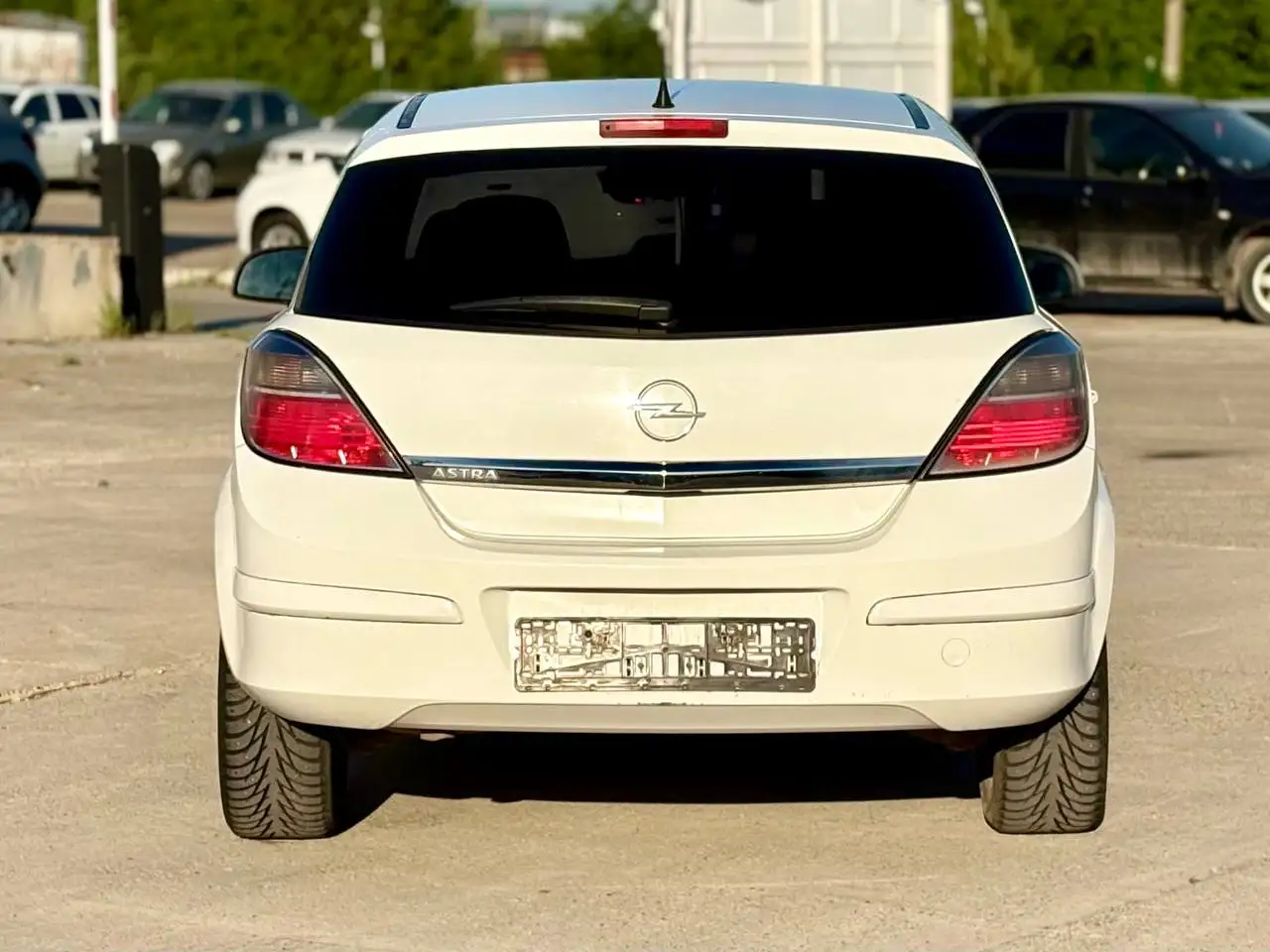 Opel Astra 2014 - Легковые автомобили (Авто) в Нижнекамск