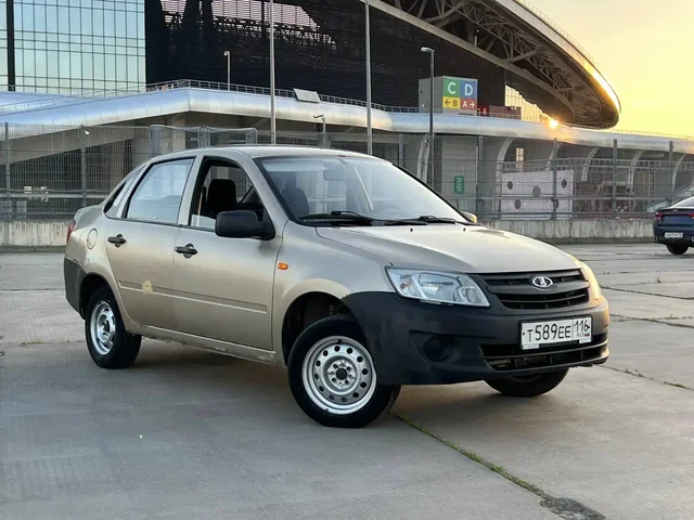 Lada Granta 2013 - Авто в Казань