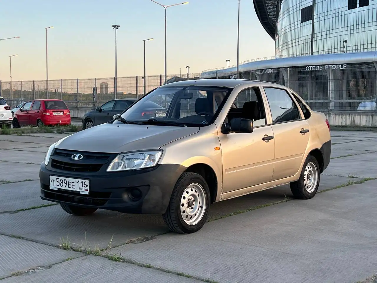 Lada Granta 2013 - Авто в Казань