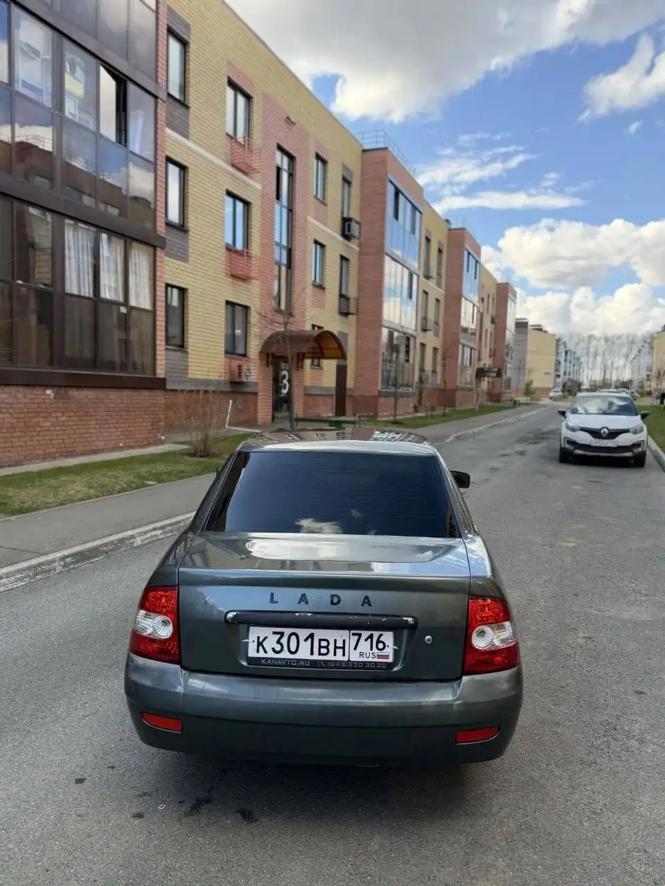 Приора 2010 г.в. - продажа - Легковые автомобили (Авто) в Казань