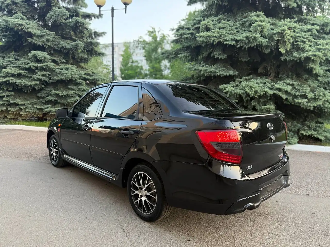 Лада Гранта 2013 год - Легковые автомобили (Авто) в Казань