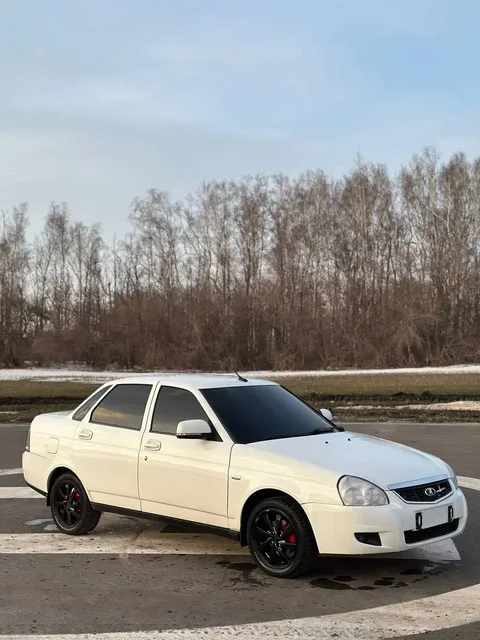 Приора - Легковые автомобили в Казань