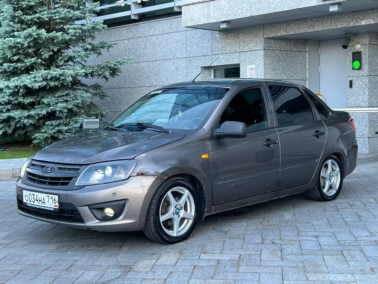 Lada Granta 2015 года - Легковые автомобили (Авто) в Казань