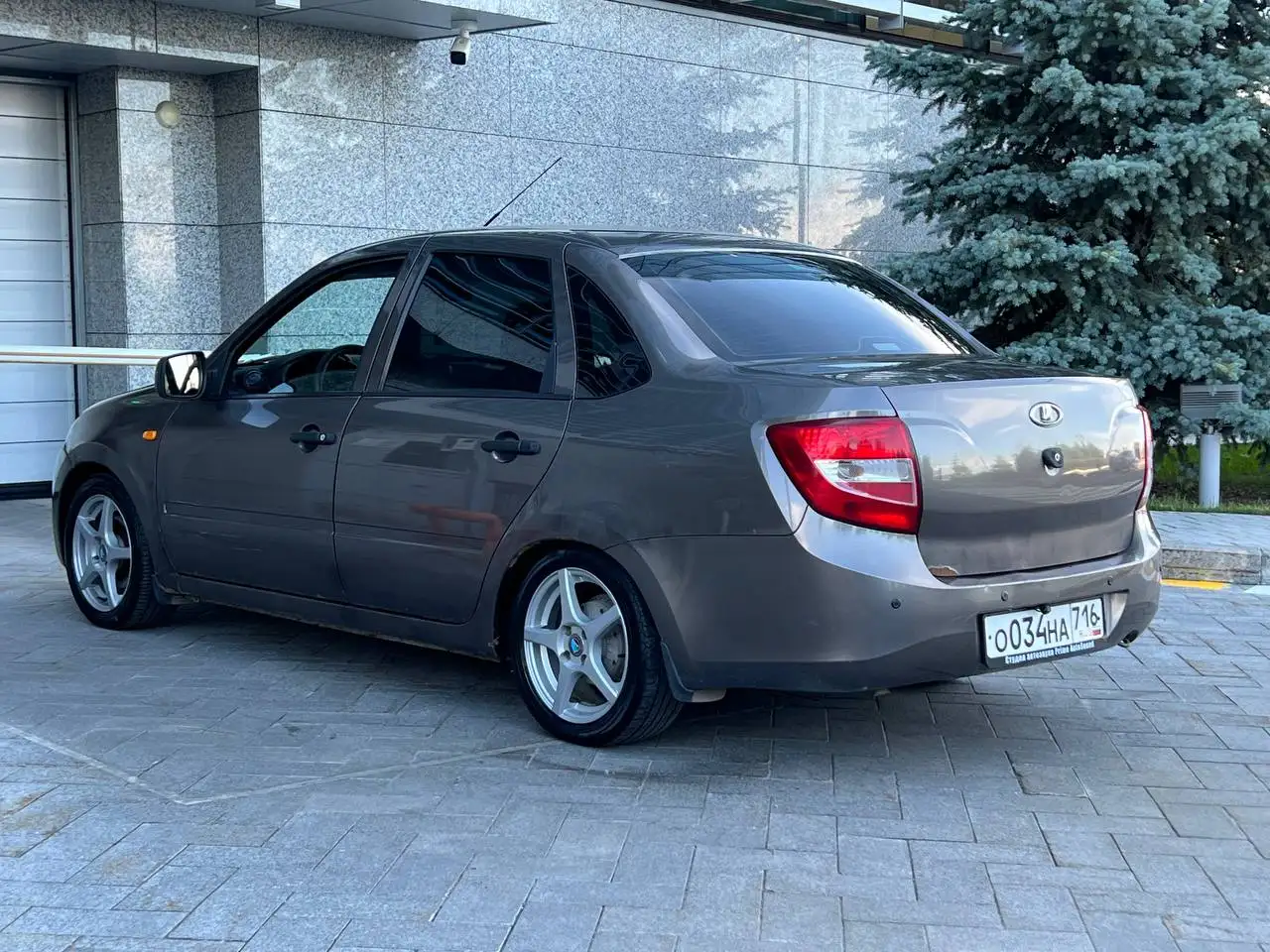 Lada Granta 2015 года - Легковые автомобили (Авто) в Казань