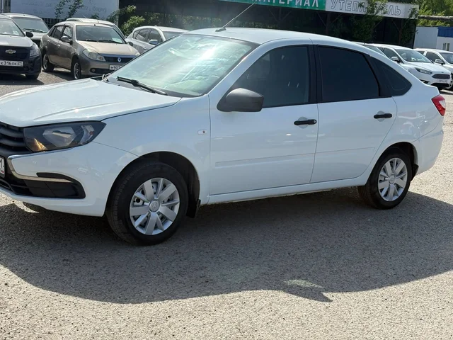 Lada Granta 2020 в хорошем состоянии - Авто в Канаш