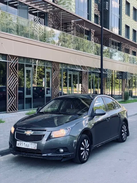 Toyota RAV4 Cruiser 2011 - частное объявление в Казань