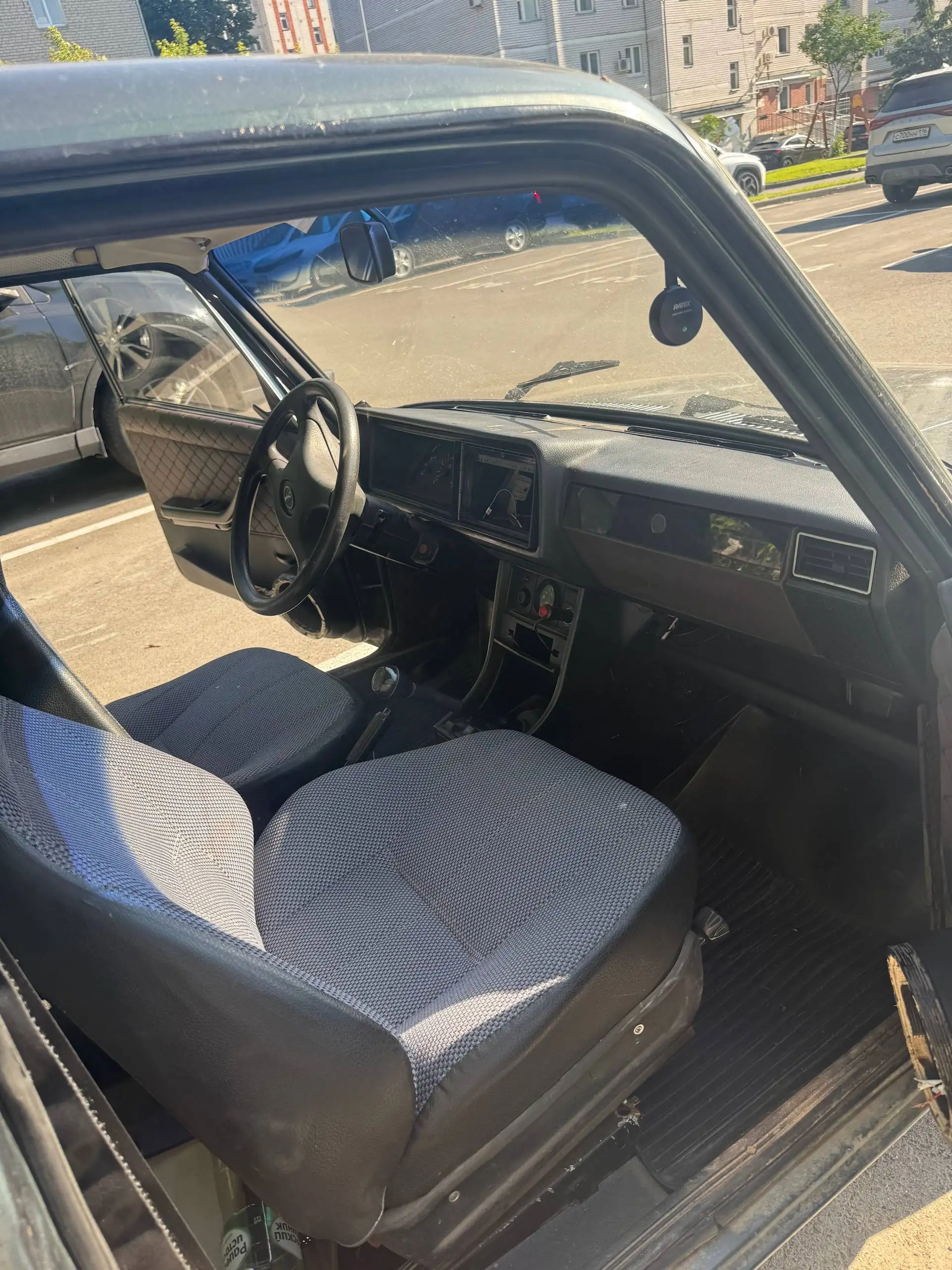 Продам ВАЗ-2107 или ВАЗ-2114, битый, но на ходу - Автомобили (Авто) в Казань