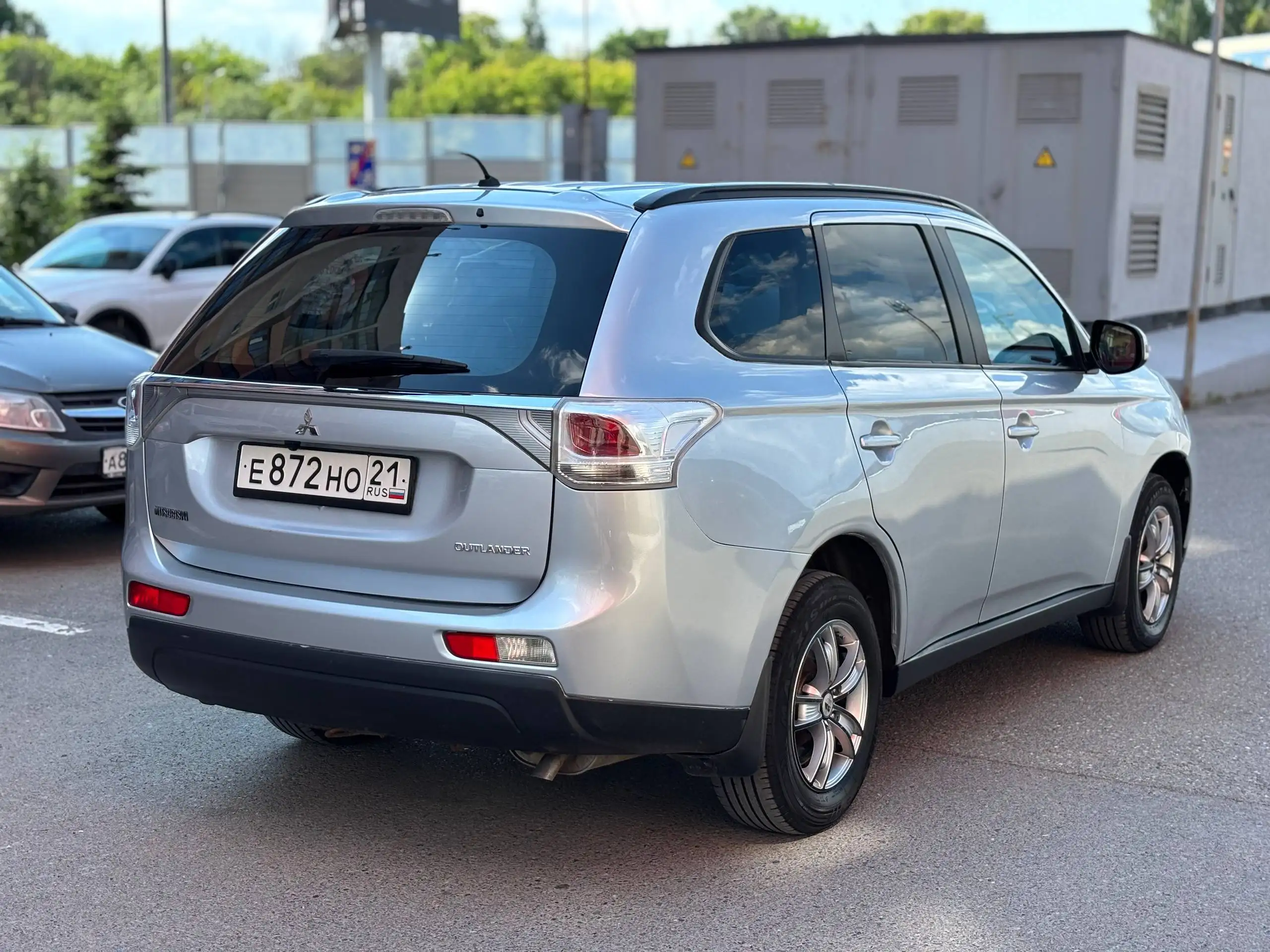 MITSUBISHI OUTLANDER 2013, 2.4 Бензин, 167л.с. - Внедорожники (Авто) в Казань