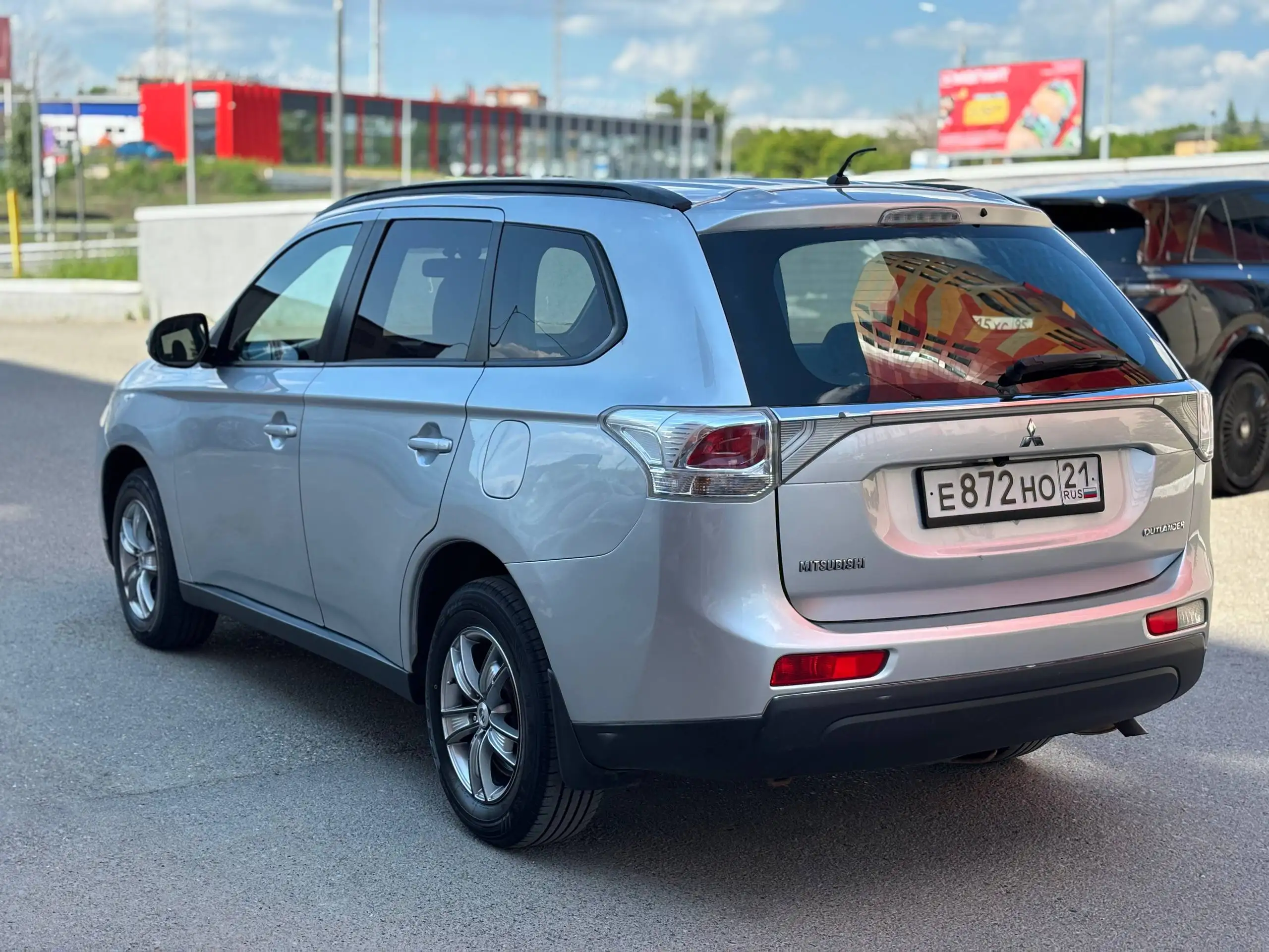 MITSUBISHI OUTLANDER 2013, 2.4 Бензин, 167л.с. - Внедорожники (Авто) в Казань